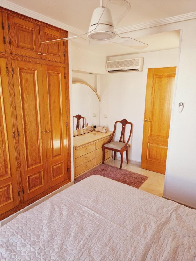 Magnifico Chalet Adosado En Torrevieja, Alicante. エクステリア 写真