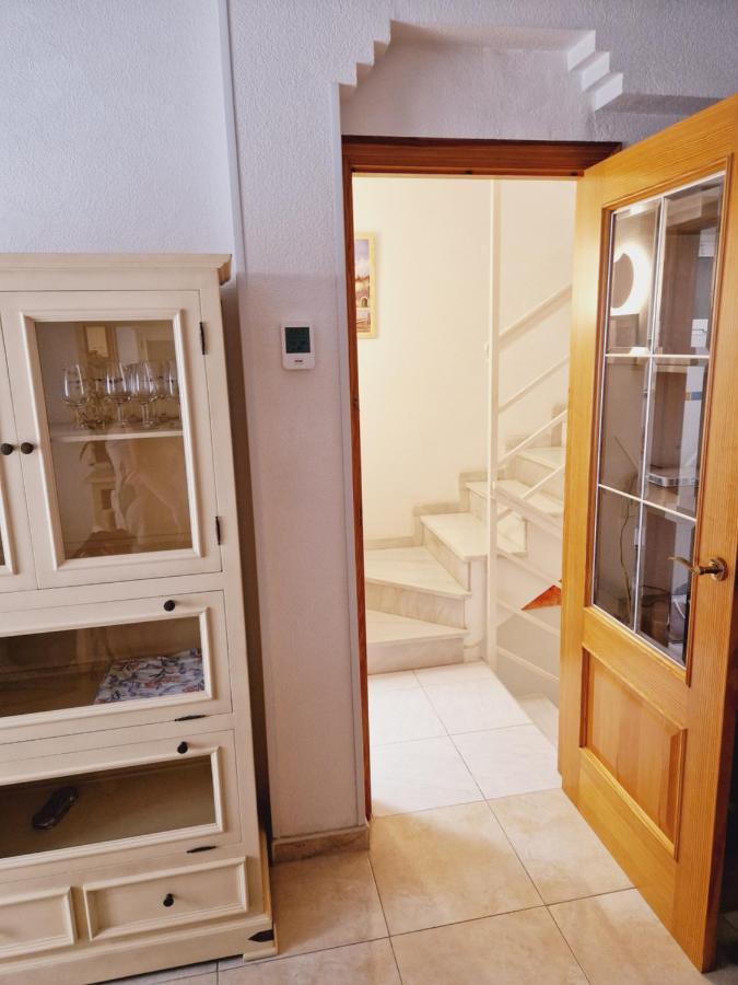 Magnifico Chalet Adosado En Torrevieja, Alicante. エクステリア 写真