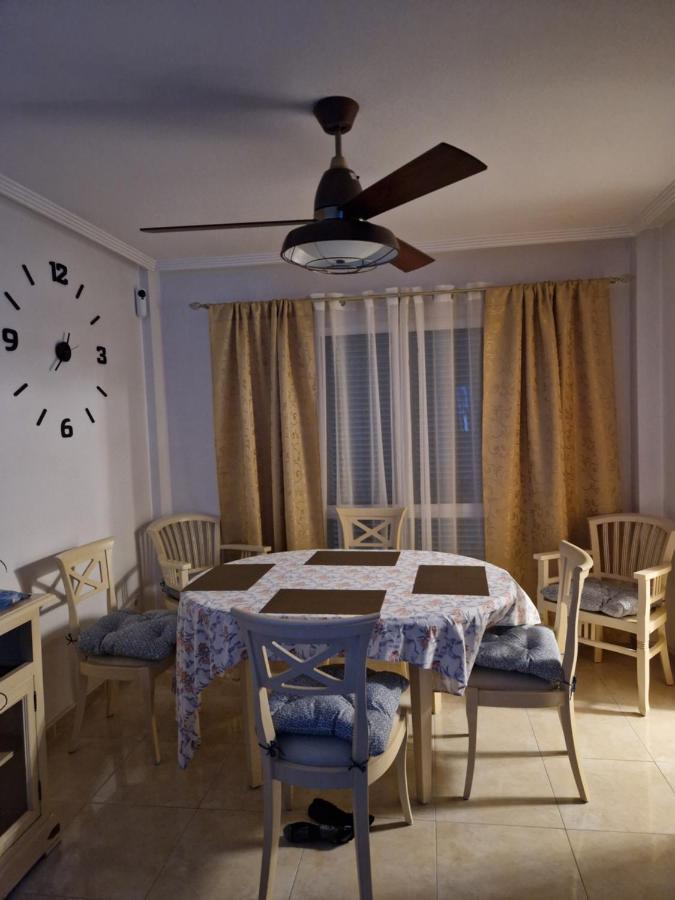 Magnifico Chalet Adosado En Torrevieja, Alicante. エクステリア 写真