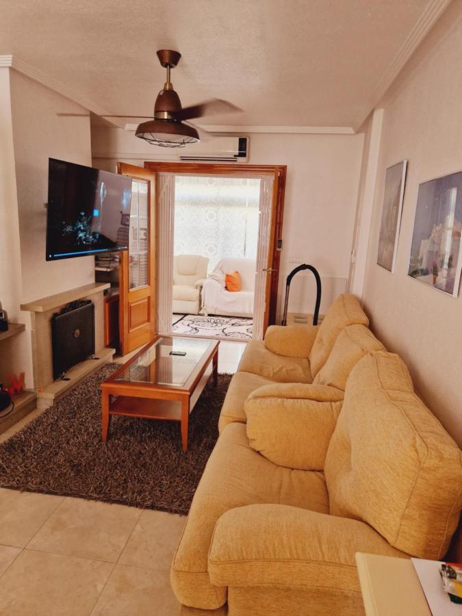 Magnifico Chalet Adosado En Torrevieja, Alicante. エクステリア 写真