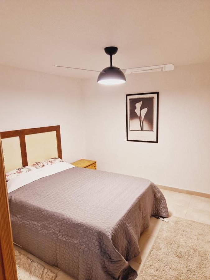 Magnifico Chalet Adosado En Torrevieja, Alicante. エクステリア 写真